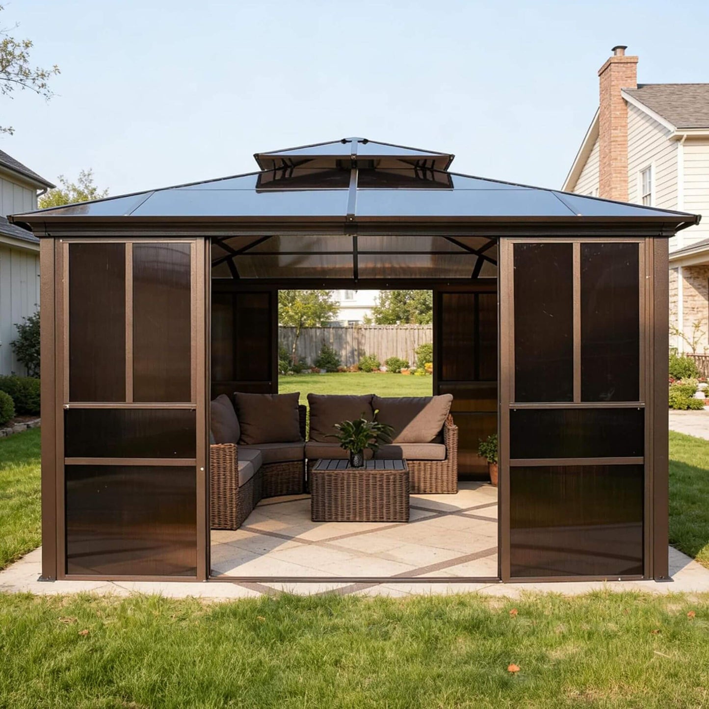 Alora Edge Heavy-Duty Aluminum Frame Outdoor Backyard Solarium With Polycarbornate Roof And Adjustable Panels (SAK68513)