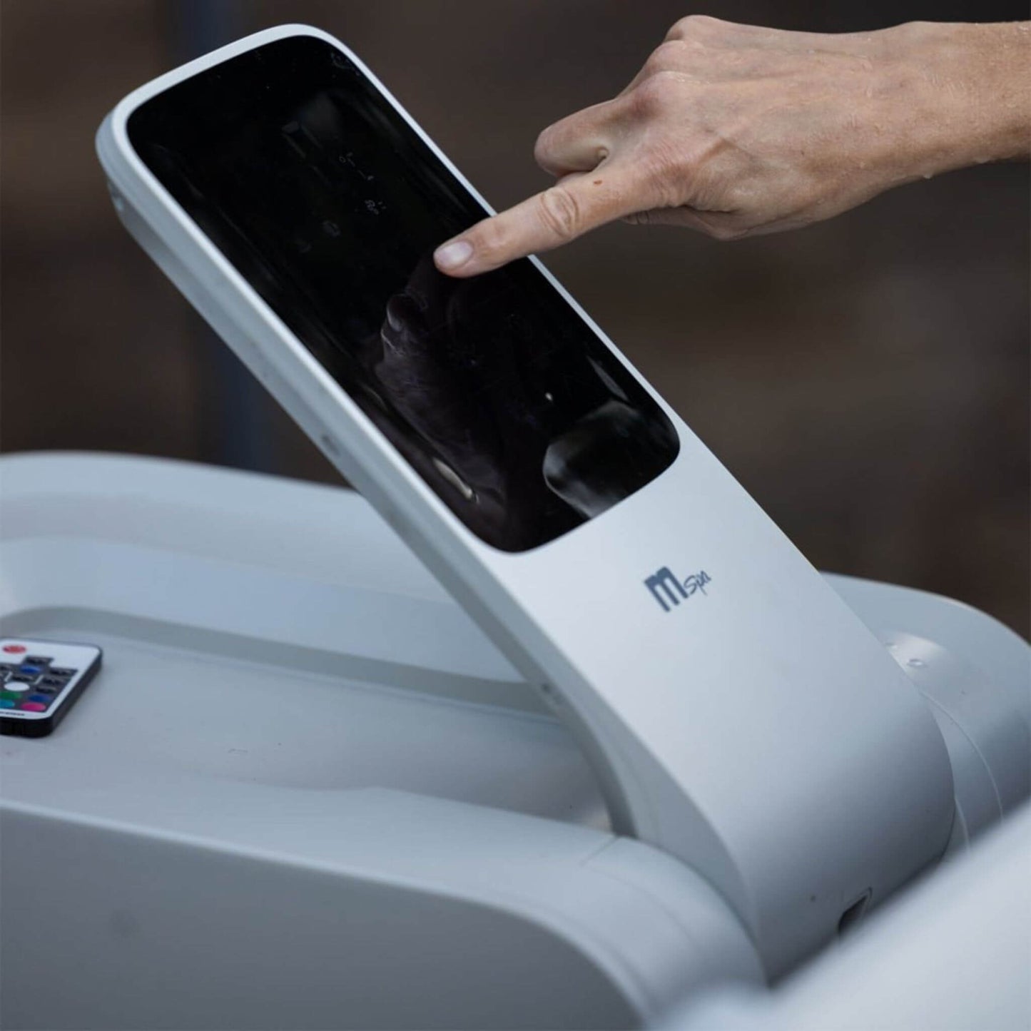 MSpa F-OS063W Oslo Supreme 6-Person 120 Jets Square Spa W/ LED Lights & Integrated App Control (SAK93516)